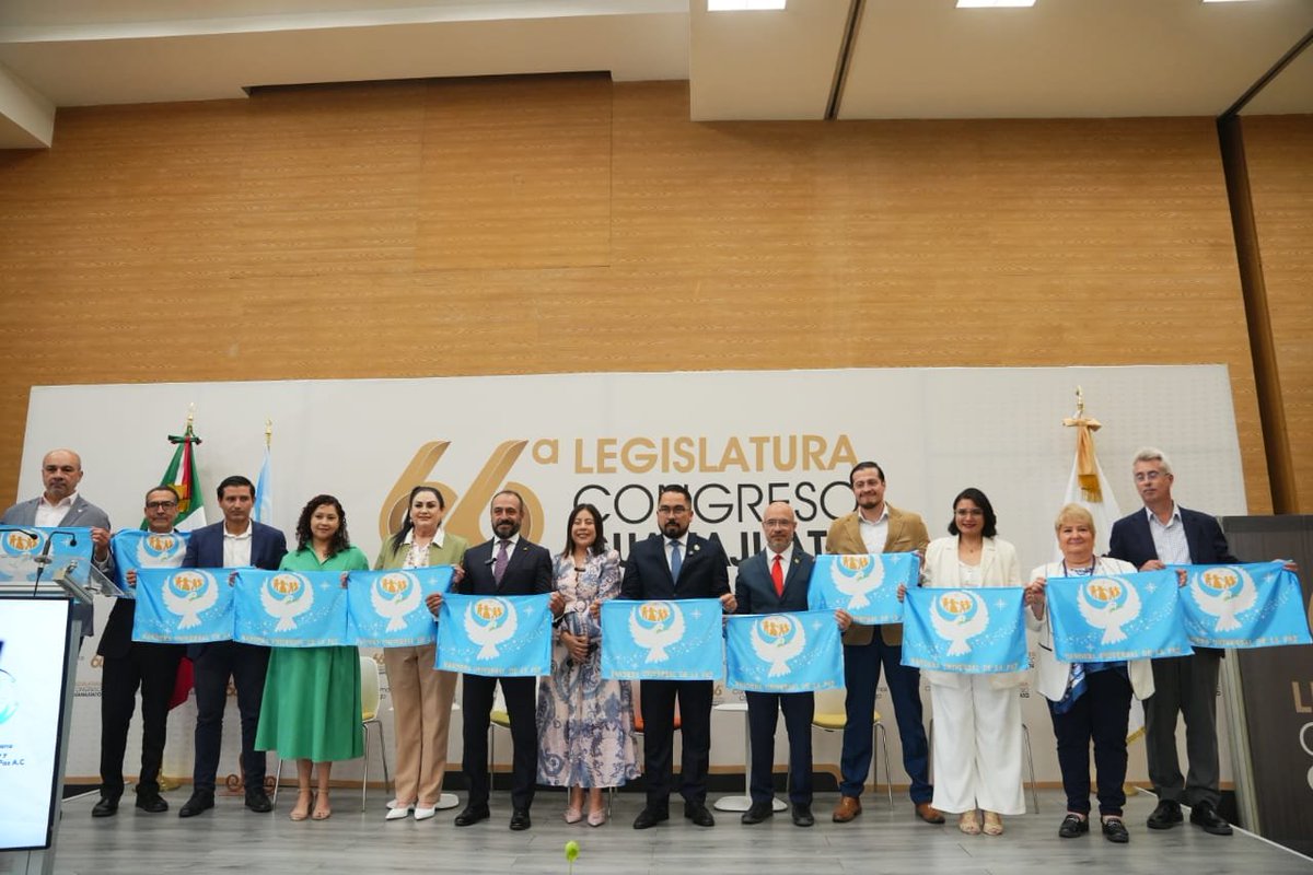 fjjuarezl's tweet photo. En representación de la gobernadora de la Gente, @LibiaDennise, asistí al foro “Ciudades de Paz: Sociedad y Gobierno construyendo una agenda legislativa” realizado por el Instituto Mexicano para el Duelo y la construcción de la Paz A. C. https://t.co/43R8E0FLXQ