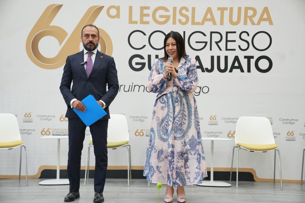 fjjuarezl's tweet photo. @LibiaDennise Este espacio representa el trabajo coordinado entre la sociedad y el gobierno para contar con una agenda legislativa que ponga en el centro a las personas y para crear entornos seguros y en paz. 

#GobiernoDeLaGente https://t.co/ltozOrqtfO