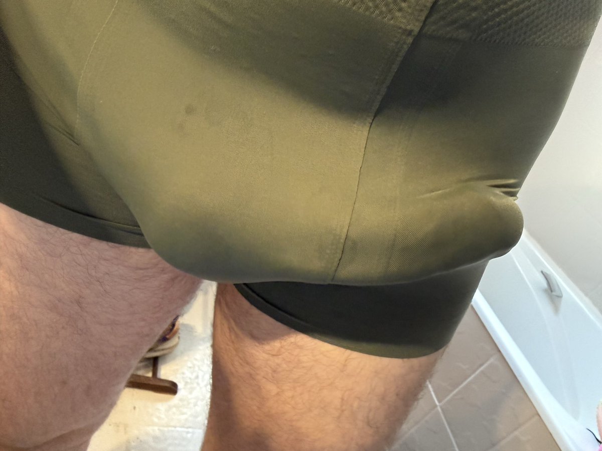 eraserextrem's tweet photo. Monday bulge
#bulge #lycra #spandex #fetish #uniqlo #airism #bi https://t.co/gCerdjH66Z