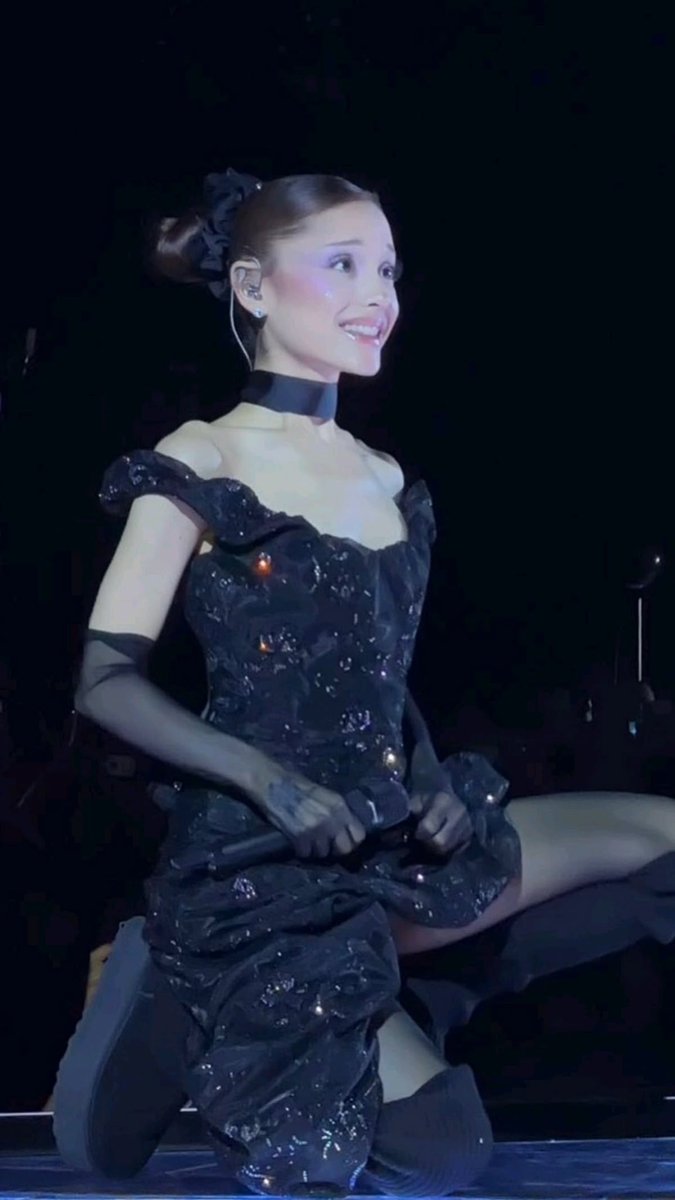 ordinvrythings's tweet photo. how is she this beautiful https://t.co/nxyYSlWBbw