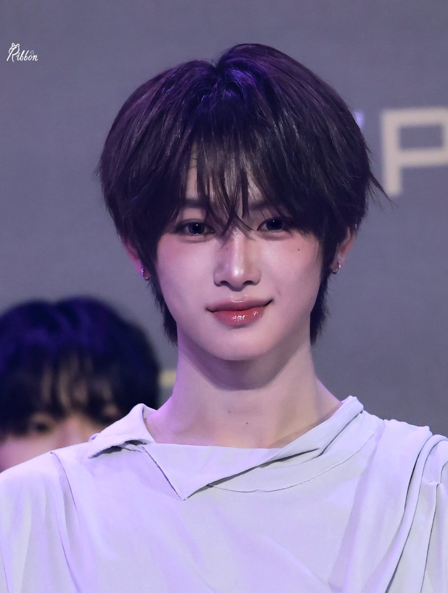 zaxsupremacy's tweet photo. ‘anxin is alpha’
‘no, he’s literally omega’

meanwhile anxin in the same day: https://t.co/PVeqbisZhZ