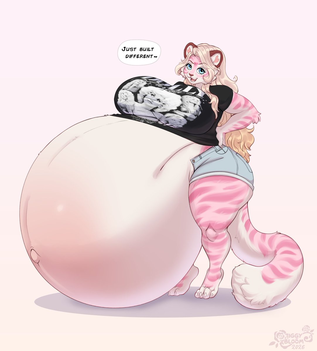 TiggyBloom's tweet photo. One year later, still going strong lol https://t.co/Hk7EmzVZMI