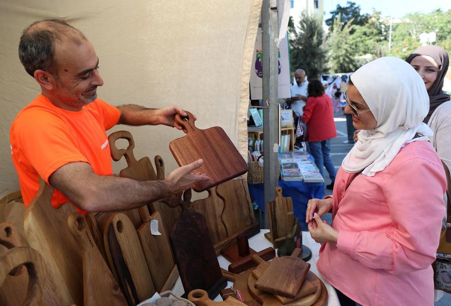 XHNews's tweet photo. Palestinian artisans in Ramallah use traditional crafts to preserve their cultural identity. Take a look: https://t.co/AKnId0qcAx #LetterFromMideast https://t.co/zceIusiREq