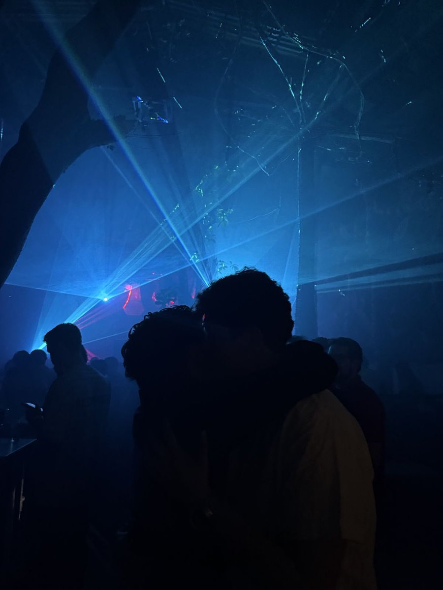 SabreOfPride's tweet photo. “Club dates are always special when they are with you @MidasHasSpoken” https://t.co/BSClsuBHTn