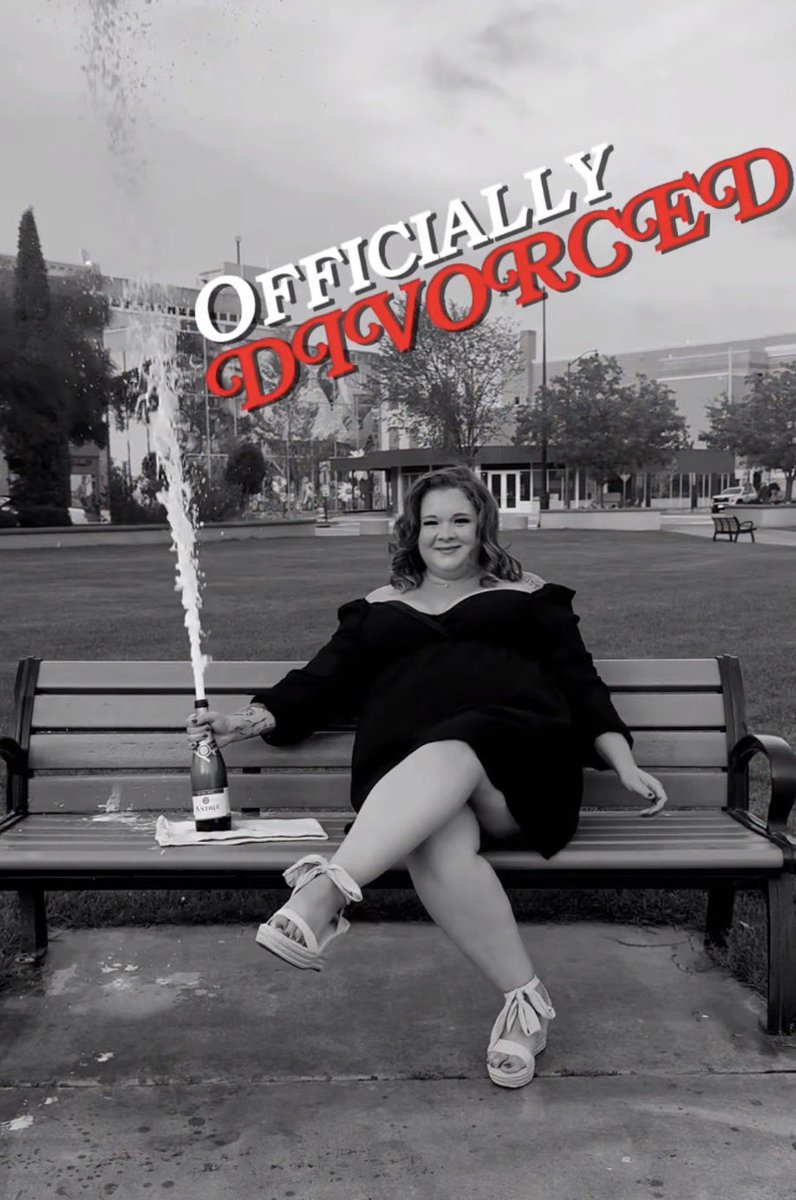 coolec67's tweet photo. I aspire to be like her. https://t.co/Y95fOpGhUd