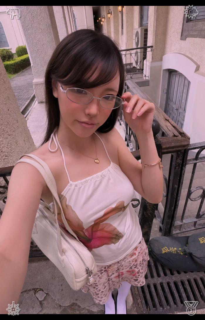 Netoguimaraess's tweet photo. Fuel your summer excitement with heart-pounding water escapades brimming with energy. Winding, steep slides offer swift, exhilarating rides that spark joyful cries beneath the open sky. Refreshing sprays of water drift through the air, delivering endless relief to every sizzling https://t.co/qVtGiAHte8