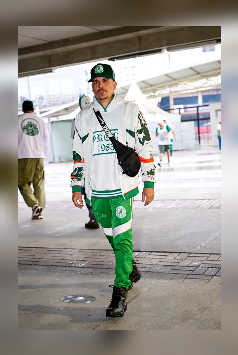 Ge_Sep1914's tweet photo. Bairro x PALMEIRAS 

06.09.2026 

TUCURUVERDE PRESENTE OLÉ PORCO 🐷🇧🇬👊🏻 https://t.co/EQR4DbHsrq