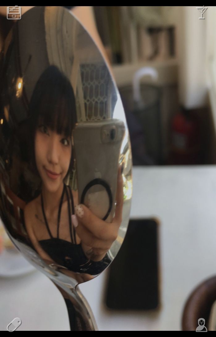 yuusukedayooooo's tweet photo. The yard is expansive, so I shift to the butterfly stroke—a harder technique demanding both power and synchronization. My arms sweep through wide motions while my torso twists rhythmically in the water. It drains my energy, yet it’s deeply thrilling. https://t.co/1mAvKFkkfH
