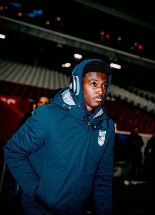 lThe_future's tweet photo. 19 لاعب دولي يمثلون 11 منتخب تكلفتهم ملياريه 

يتلاعب فيهم 6 شباب سعوديين  ، 
مع مزيج اجنبي شاب 

العييري 22 سنه 🇸🇦
مهند ال سعد 23 سنة 🇸🇦
محمد الدوسري 25 سنة 🇸🇦
خليل العبسي 25 سنة 🇸🇦
حاجي 29 سنة 🇸🇦

مهند ابو طه 23 سنة 🇯🇴

كوني 21 سنة 🇲🇱
نثاني زيزي 21 سنة 🇫🇷

برافو نيوم https://t.co/nWCqYDmV2b
