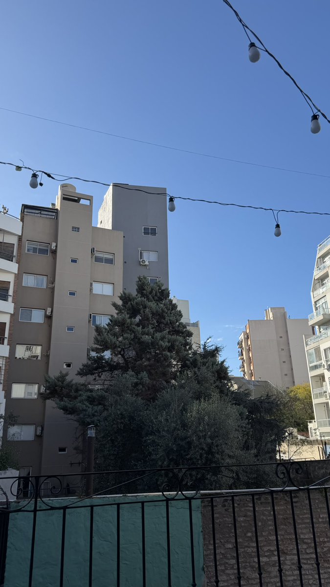 FonsekM's tweet photo. Lo que me encanta mi terraza no te lo puedo explicar https://t.co/QX48j1mM47