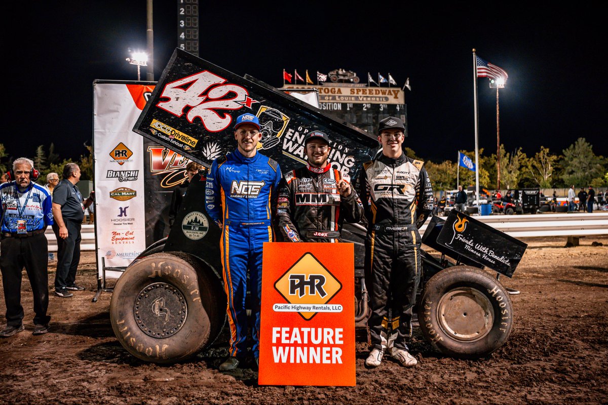 NosEnergyDrink's tweet photo. #TeamNOS Podium Recap:

@SheldonHaud had his 9th trip to VL on Friday at Huset’s Speedway, and went straight back to the podium for a 3rd place finish on Saturday.
 
@ShaneGolobic battled it out and finished 2nd at Calistoga Speedway on Saturday.
 
@ColbyCopeland24 took a trip to VL at Calistoga Speedway on Sunday.
 
@Nick_Hoffman2 set the tone at the Big E with a W before The World 100. 

#NOSEnergy // #GetAfterIt