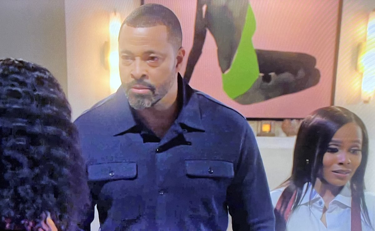 mina_middy's tweet photo. The devastation in Daniβs eyes.
Billβs cold and callous stare.
The show might put them back together, but I canβt support it. #BeyondTheGates #BTG https://t.co/8ya56eRAsV