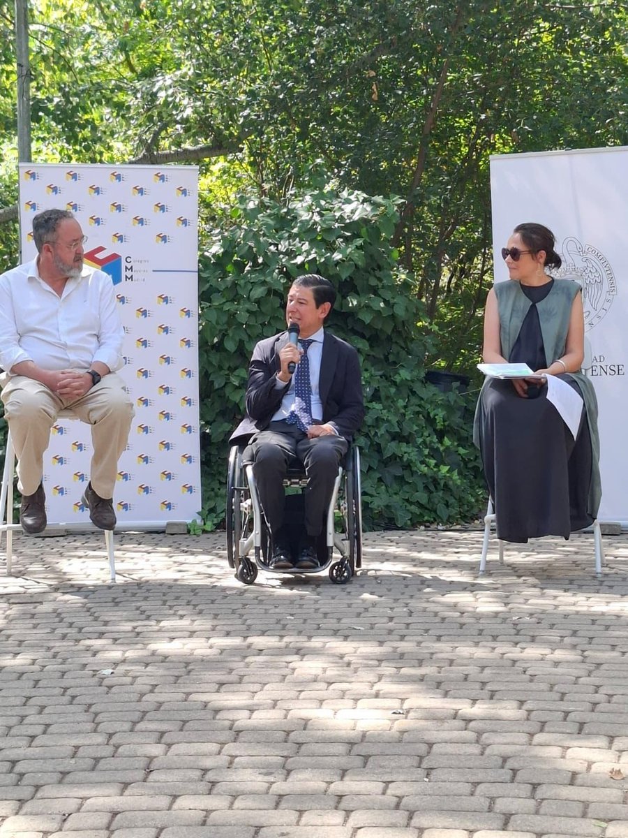 MoncloaAravaca's tweet photo. Esta mañana hemos acudido a la presentación de la campaña organizada por la @ComplutenseDe y @ccmmMadrid, con la que colabora @MADRID.

El concejal de #MoncloaAravaca, @BorjaFanjul, ha destacado la efectividad de esta campaña, convocada desde hace ya 5 años cada inicio de curso. https://t.co/Yh7uLGQy0s