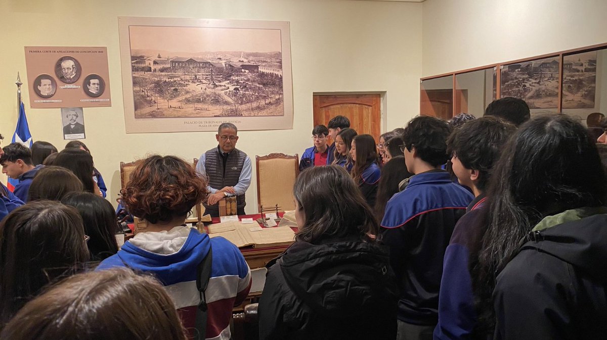 PJudicialChile's tweet photo. Corte de Concepción recibe visita de estudiantes del Colegio Santa Luisa https://t.co/U57IB1FBKH https://t.co/i0IgNxMBes