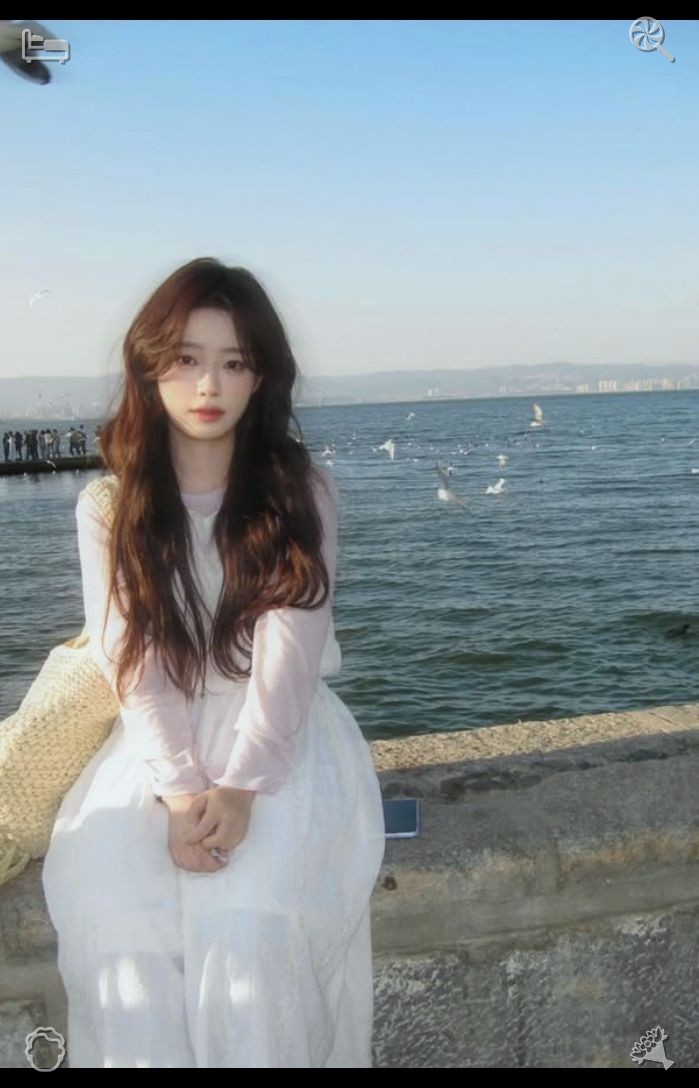 chkawa94's tweet photo. 🚉 A captivating display of vintage coins steeped in history! At 6:45, a gentle rap sounded at her door, causing Clara's pulse to race. She inhaled deeply, straightened her gown, and then moved to open it. As the door swung wide, a gasp escaped her—Eli stood before her, dapper https://t.co/4asGmxYQkU