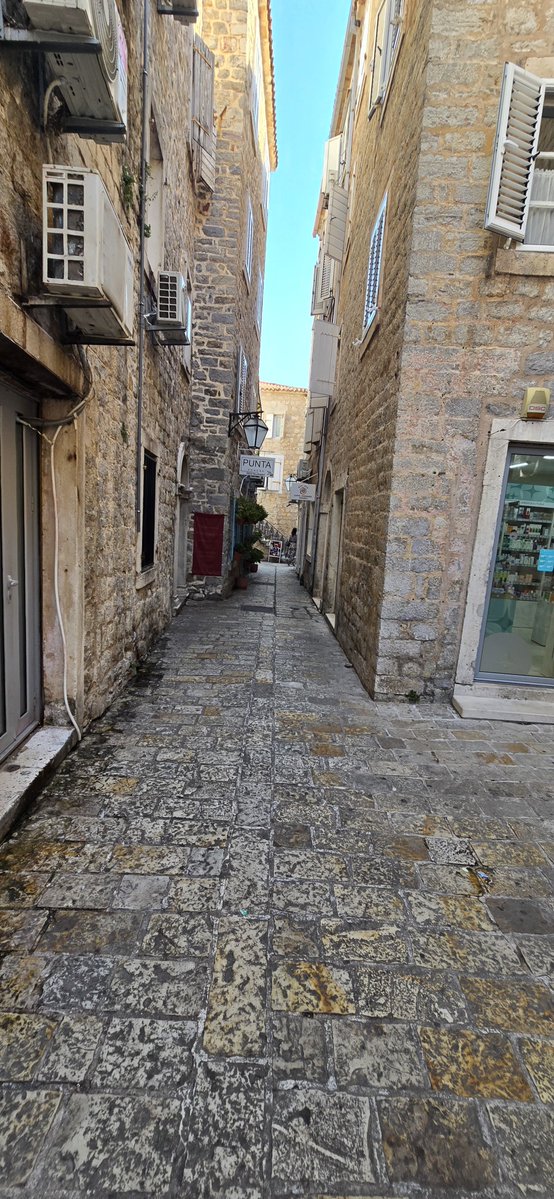 4teh_'s tweet photo. #Budva #Montenegro https://t.co/kDoe1nWaCv