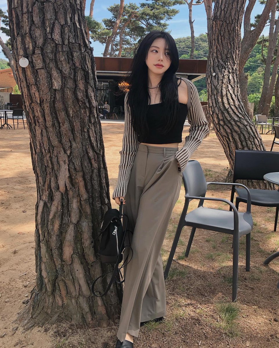 ViBayne's tweet photo. Chẳng phải chủ quán game, mà sao trông em nét thế
fuXgunT https://t.co/C5iK7p0O6e