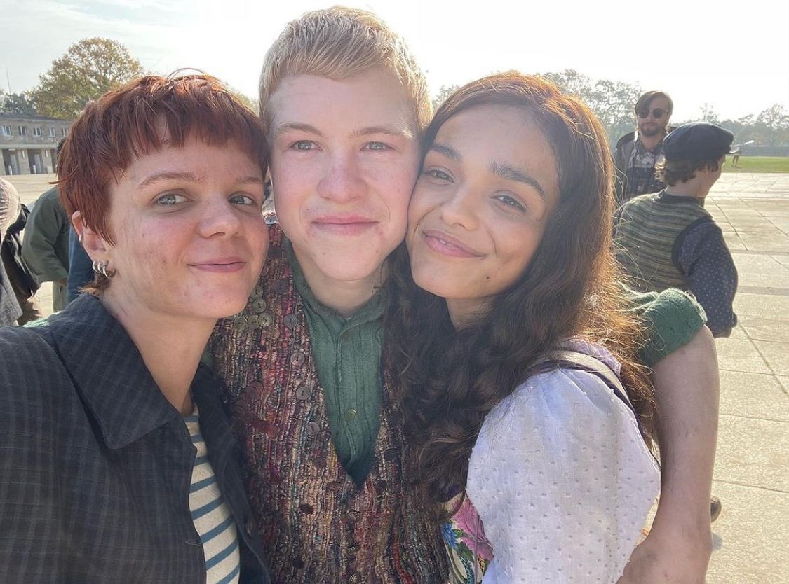 butchniss's tweet photo. i’m getting emotional thinking about tbosas i miss this silly little cast so much https://t.co/3FI9QQGnPL