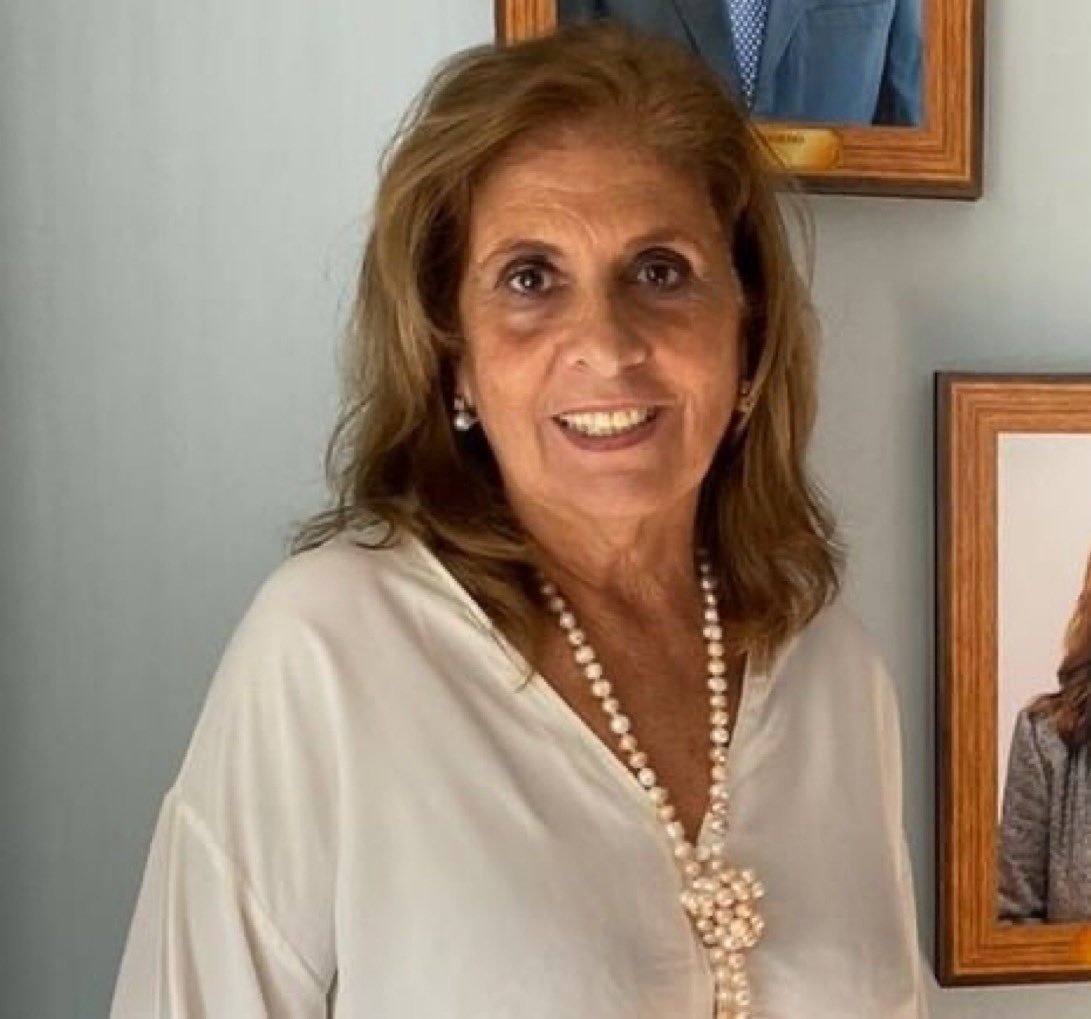 LaVonHayek's tweet photo. Anoten:
Se llama Marta Pascual y es jueza penal juvenil de Lomas de Zamora. Dictó un Hábeas Corpus que suspende la aplicación del nuevo Régimen Penal Juvenil en Provincia de Buenos Aires.
Inviable la justicia kuka, diseminada por todo tipo de fueros, cámaras y juzgados. https://t.co/xBug4CM6X2