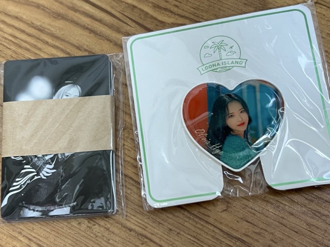 neisowq's tweet photo. 이달의소녀  양도

1.5 / 0.5
DM or https://t.co/H6irRtq6gK

희진 현진 하슬 여진 비비 김립 진솔 최리 이브 츄 고원 올리비아혜 하이하이 버터플라이 so what why not ptt loona wts flip that 포카 photocard polaroid 이달소  콘서트 루셈블 아르테미스 loossemble artms https://t.co/dS3vRCytrL