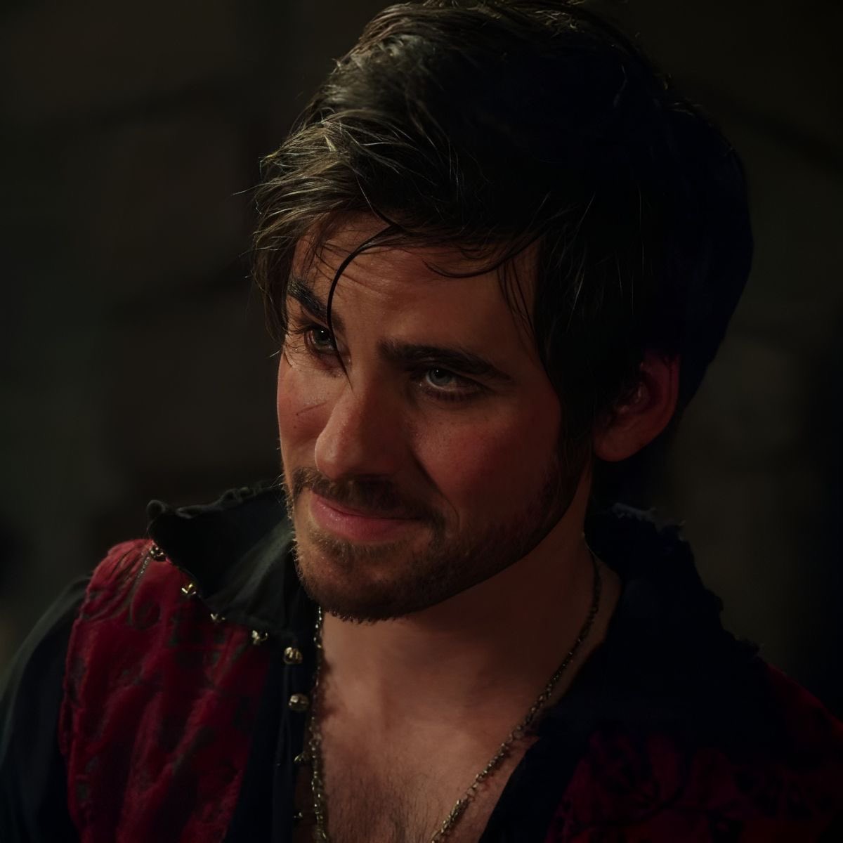 hookzheart's tweet photo. Take a look at Captain Killian "Hook" Jones. 

Seasons: 4-6

Actor: Colin O' Donoghue https://t.co/lF4Z4F4wOl