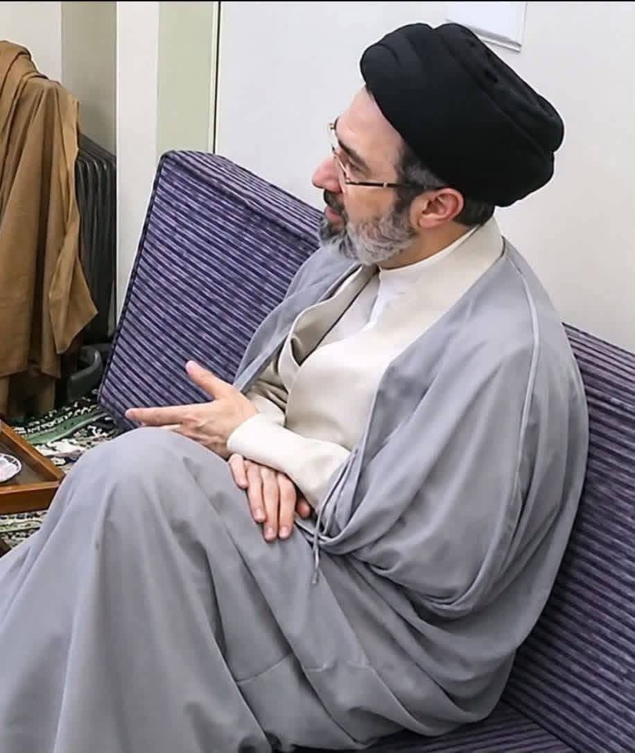 AsemaniHonar's tweet photo. تولدتون مبارک تاج سرمون!

الهی دشمناتون نابود بشن🤲 https://t.co/ZxoBQMox7Q