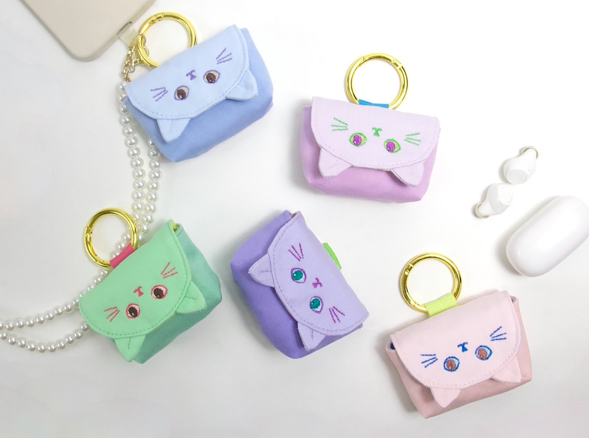 LALACLAP_'s tweet photo. 《宣伝させてください》

ミニミニサイズのねこポシェット♡
カラビナ付きでスマホショルダーに簡単に取り付けられる軽量ポーチ♪
ワイヤレスイヤホンサイズですが、中身はお好きなものを入れて便利にお使いください◎
スマホも可愛く盛れて気分が上がる⭐︎

https://t.co/yWyJMs8cgp 
#minne https://t.co/8qybr4U5cY