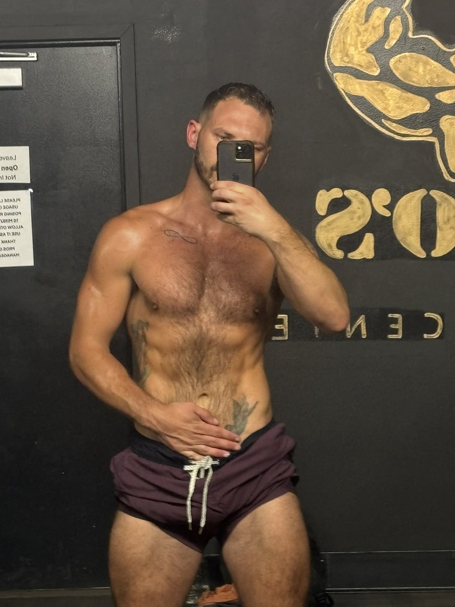 RossTheRawest's tweet photo. New Gym, Who dis ? 👀😈 https://t.co/U2p8jjzZqq
