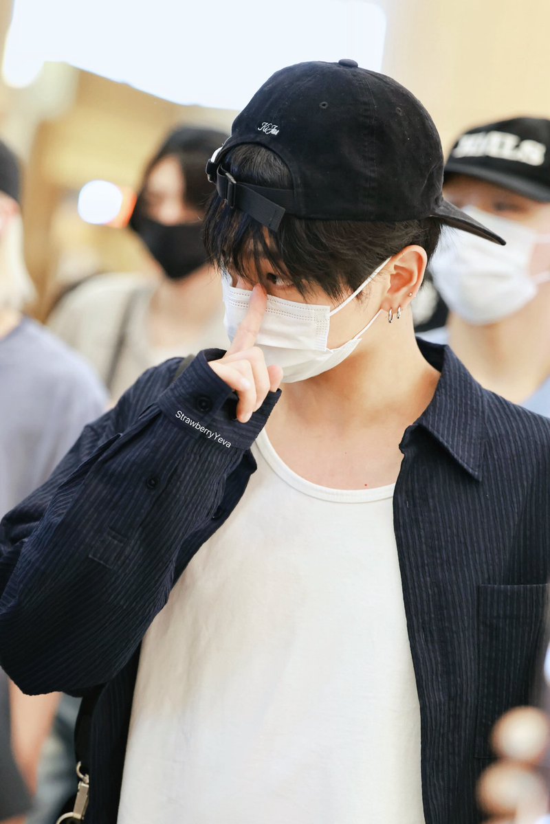 StrawberryYeva's tweet photo. K

260908 GMP

#BOYNEXTDOOR 
#MYUNGJAEHYUN #명재현 https://t.co/bY6k6LQDfd