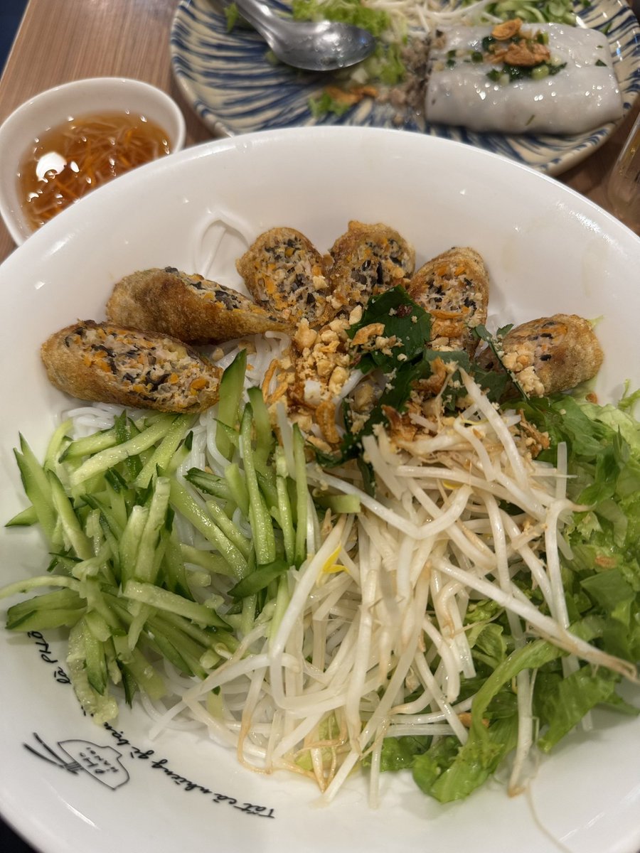 cray's tweet photo. 昨日はベトナム料理。
ハノイと言えばブンチャー https://t.co/hzg1GZ9xs0