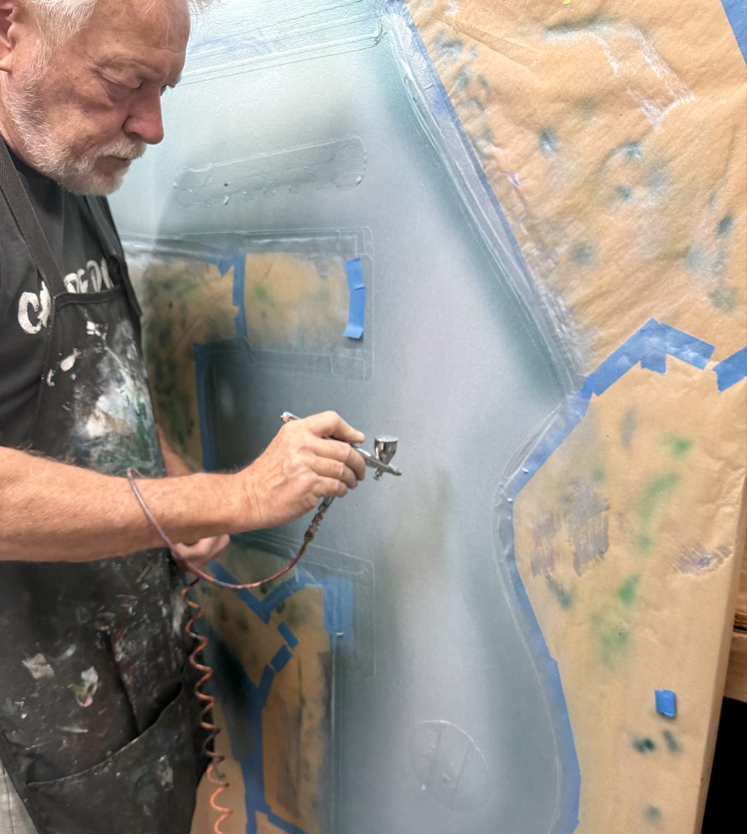 ADCookArt's tweet photo. Studio time. Working on a new large-scale guitar painting. Stay tuned for follow-ups. #artinprocess #airbrush @iwata_airbrush https://t.co/duRvzswA9f