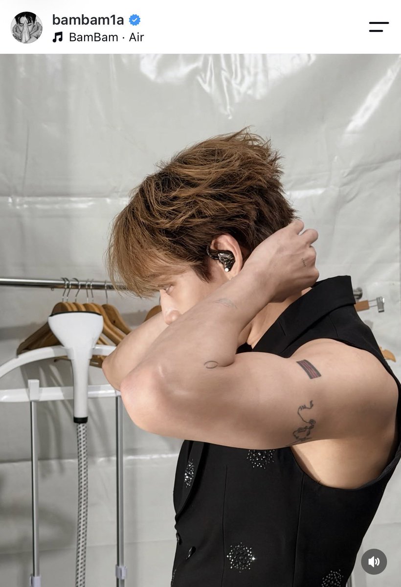 BamBamBooster's tweet photo. เช้านี้ชวนเติมแบมแบมกันค่ะ  เมื่อวานเย็น BamBam มาโพสต์ใน IG ด้วยนะคะ ชวนทุกคนคลิก Link เข้าชมโพสต์

✅ กด Like คอมเม้นต์ รีโพสต์ และแชร์กันค่ะ 
🔗 https://t.co/F1IkMhFz9E

#VeryThaiDianFengxBamBam
#VERYTHAIDIANFENGMUSICFESTIVAL
#BamBam #王文王 @BamBam1A 
@BAMBAMxBAMMIE https://t.co/Qnwh2deVc9