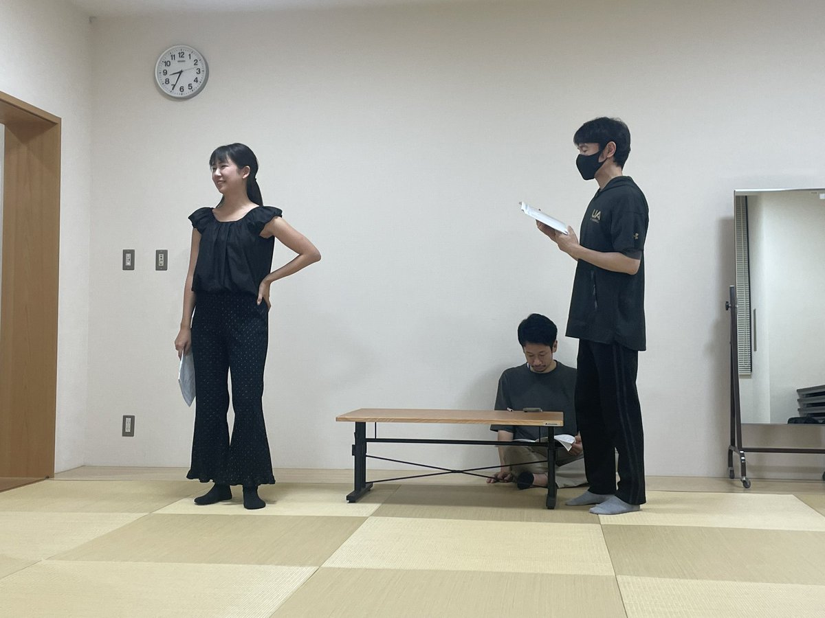 rotten_doughnut's tweet photo. 稽古始まりました！
ワハハと笑えてホロっとする…そんな作品になればいいなー！

あのシェアハウスに季節外れのクリスマスが？🎄

《芝居ブ》vol.4
腐ったStollen
2026.9.19
19:30〜
開場は開演の30分前
伊丹ALWAYS
¥5000（1ドリンク代別）

ご予約
https://t.co/f4zmTiwwgo https://t.co/ZyVTL5CYXB