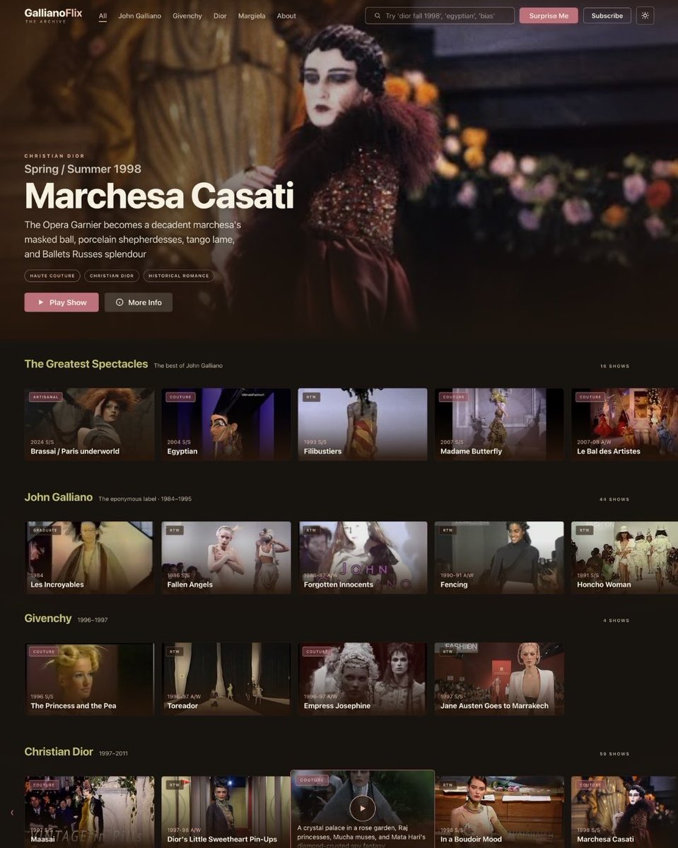 rebecamaccise's tweet photo. El Met canceló la expo de John Galliano. Internet respondió con GallianoFlix: una especie de Netflix con 132 desfiles de Galliano, desde su propia marca hasta Givenchy, Dior y Margiela, ordenados cronológicamente. Una retrospectiva digital gratuita para estudiar la trayectoria de Galliano. Si el Met no nos la da, nos la hacemos nosotros di