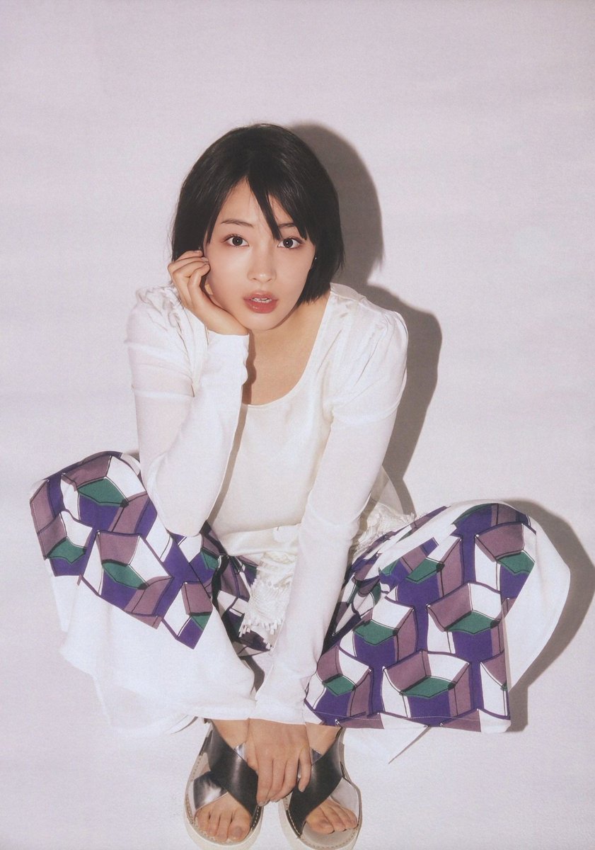 v9xMZHhx9AKALZr's tweet photo. 広瀬すず https://t.co/HXXtwozKCc