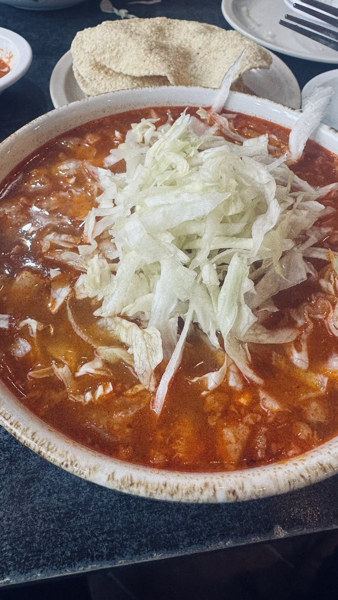 DonCorbatasBlue's tweet photo. Empezamos septiembre con ensalada. ¿Quién dijo Yo? 😬 https://t.co/1XQ0OJ3WAO