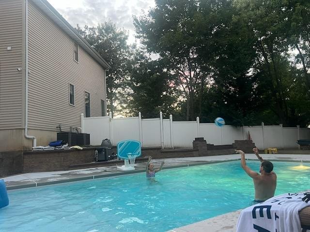 JoeMartWx's tweet photo. Labored by the pool this Labor Day Weekend #nj #ldw26 #ldw2026 #ldw https://t.co/DGWvMrf7O1