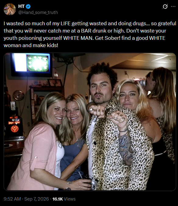 ELLEL1234's tweet photo. 'Guys, guys, I am totally straight, just look at this photo of younger me, being surrounded by women! Just ignore the fact that I look like their homosexual friend.' https://t.co/SCjawOVS62