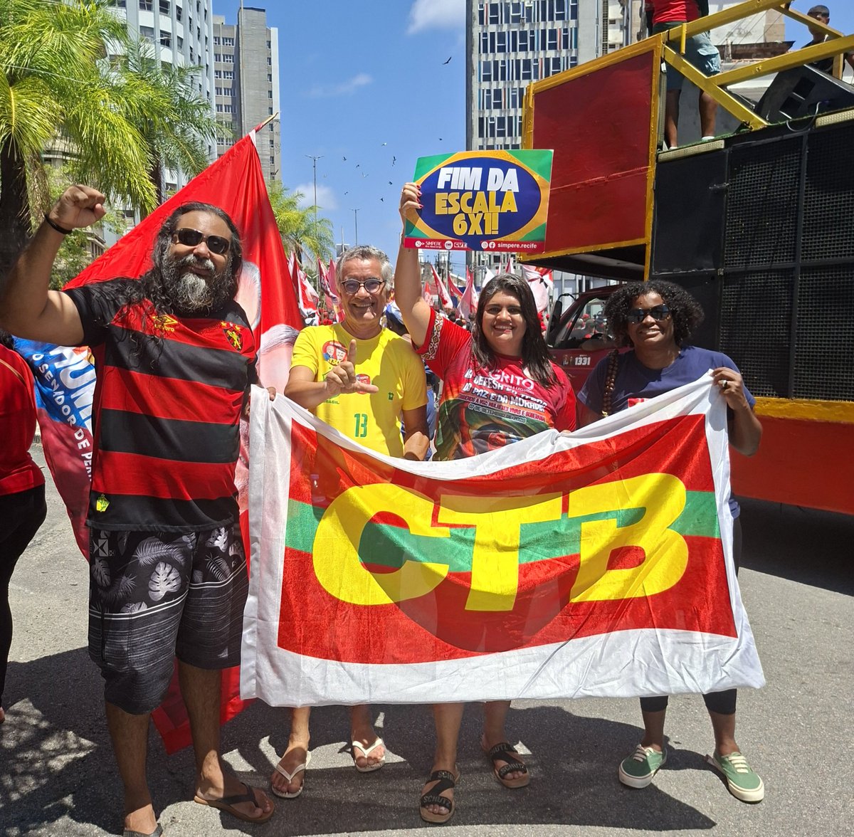 WallaceBarbosa's tweet photo. 32° Grito d@s Excluíd@s no Recife!!! https://t.co/I7JcqBPXMv