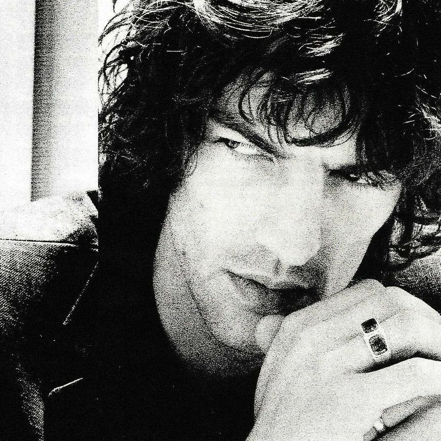 vervedaily's tweet photo. Happy Birthday to The Verve's singer-songwriter extraordinaire...Richard Ashcroft! 
Born #OnThisDay in 1971 https://t.co/K45YyWBzbw