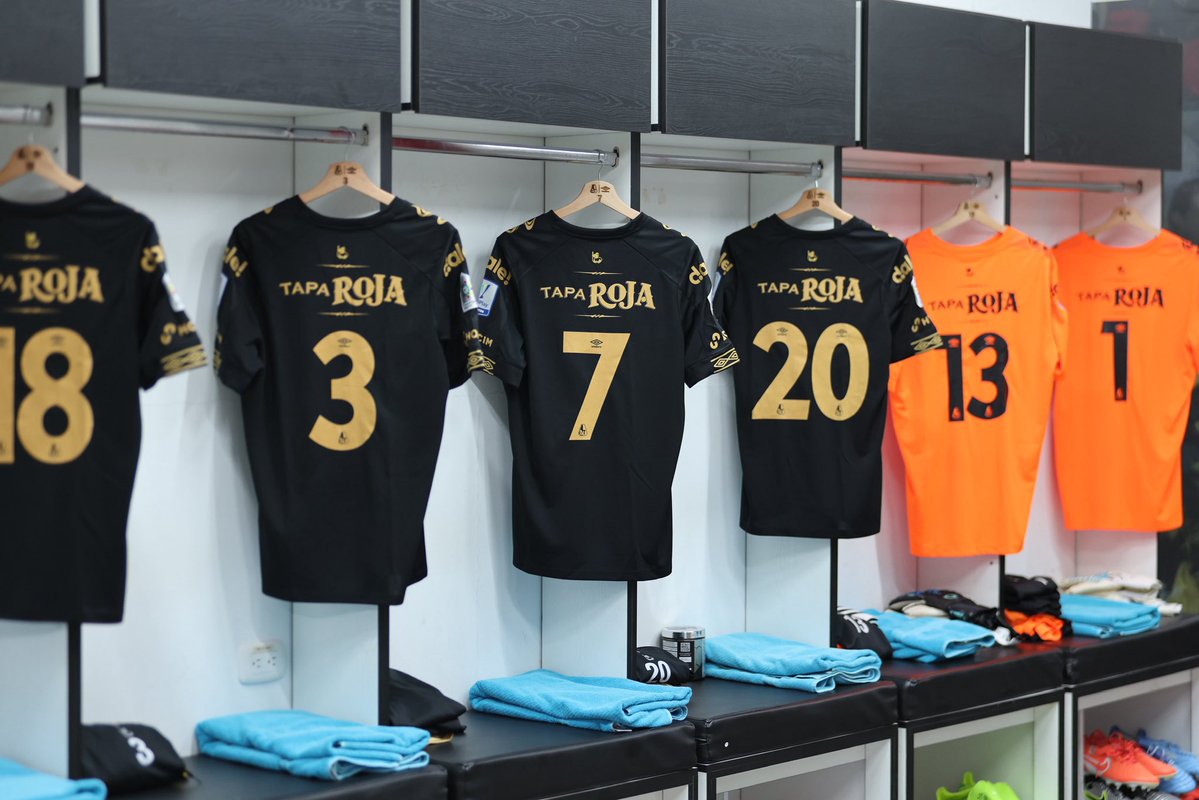 cdtolima's tweet photo. Todo listo en el camerino PIJAO 🏹🔥 https://t.co/yqummWILlx