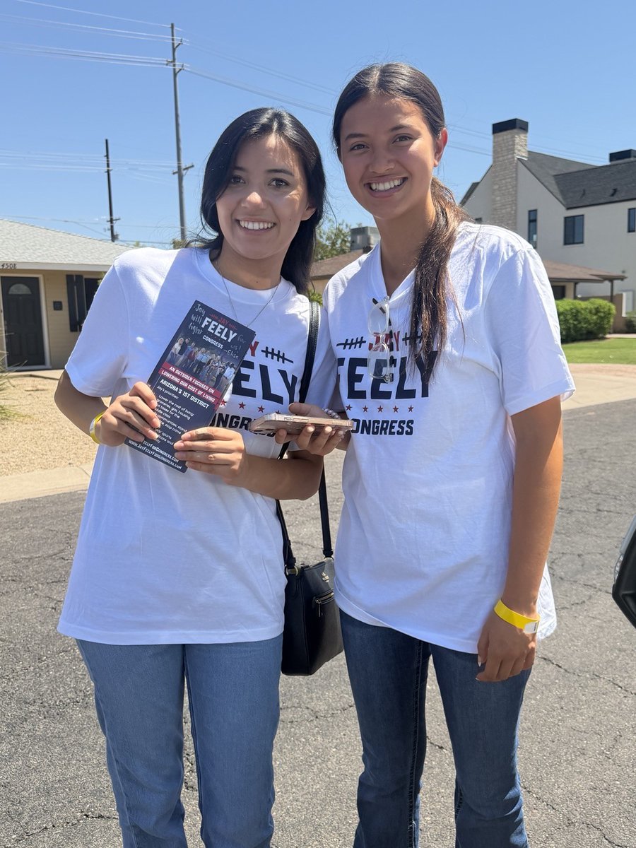 AZGOP's tweet photo. We are hearing good things from voters! 

They are voting for Republicans! https://t.co/qELp7i2YyH