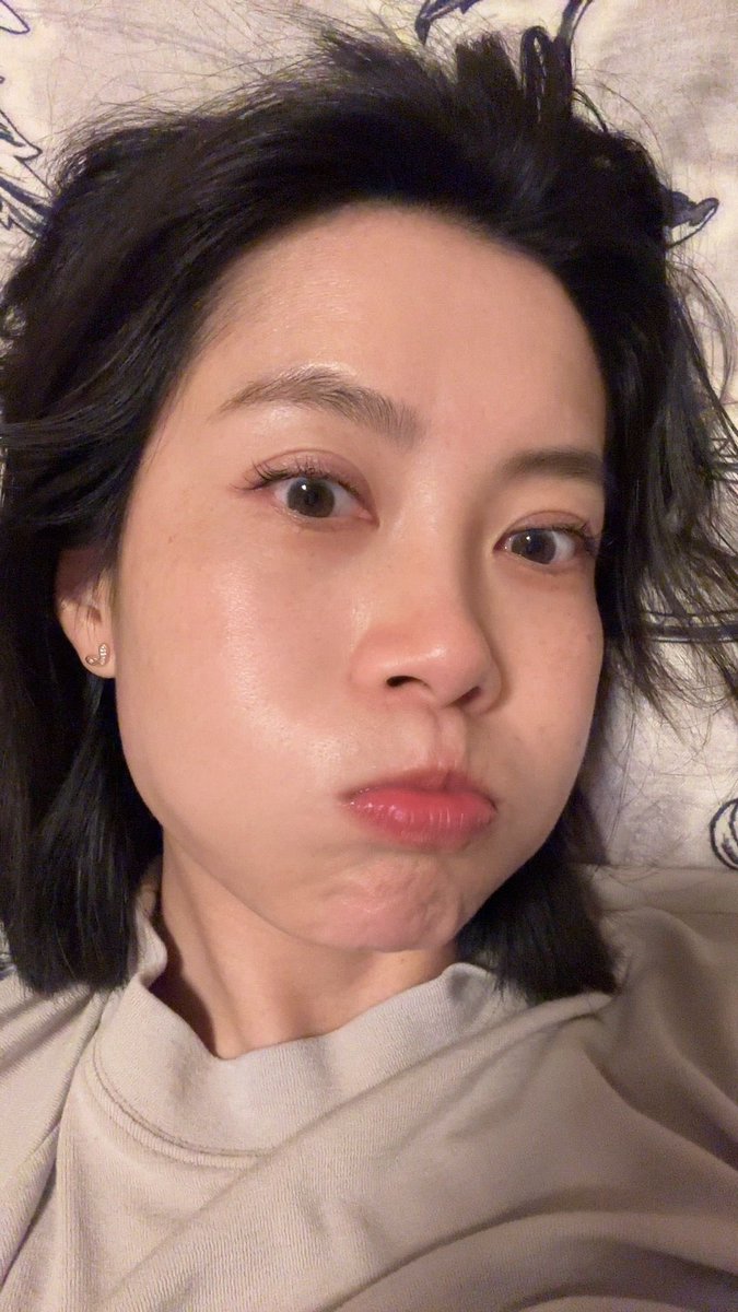 TaHammarluxi's tweet photo. 刚吹完蜡烛三十六啦 https://t.co/aICzkZrSyp