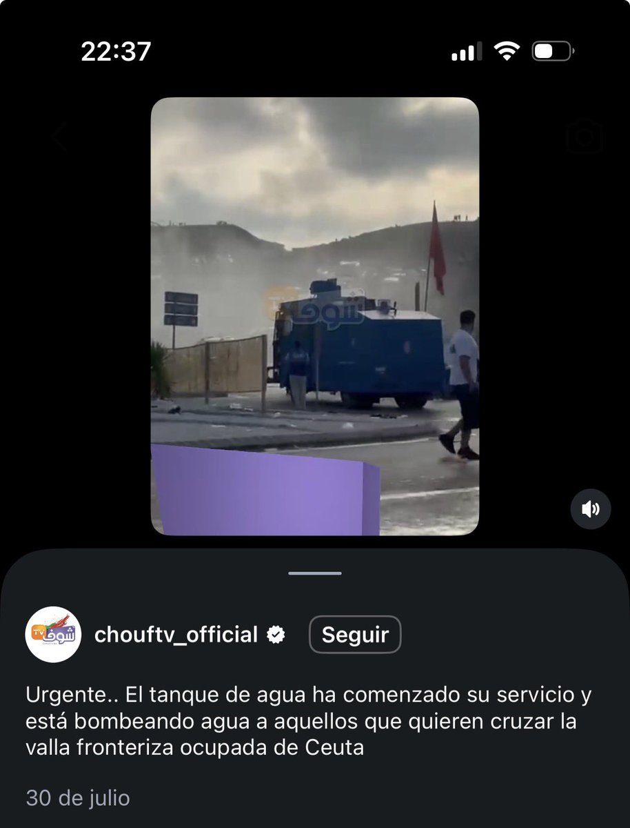 Francis61553261's tweet photo. 🔴Día 30 de julio, mismo lugar. Solo unos minutos después el tanque de agua ya empieza a disparar‼️¿Dónde están los que asegurar que Marruecos se cruzó de brazos? Vean las imágenes, los vídeos‼️ https://t.co/Rsz8kHeHlp