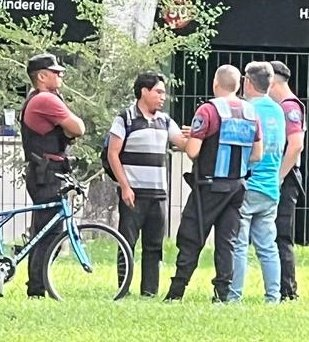 KSD_ok's tweet photo. La última vez que te quisiste hacer el malo terminaste llorando con la policía, bolita del altiplano cogedor de muñecas inflables https://t.co/1mFWqvjyAr