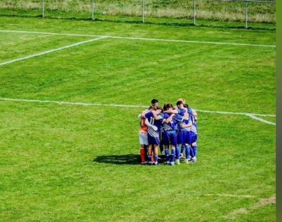 jackpow's tweet photo. Proud to Manage a TEAM who are always all in , never give up and value each other 👊 Great set of lads @PencoedAthBGC 💙 #Toostrong https://t.co/qi6qXpIGR6
