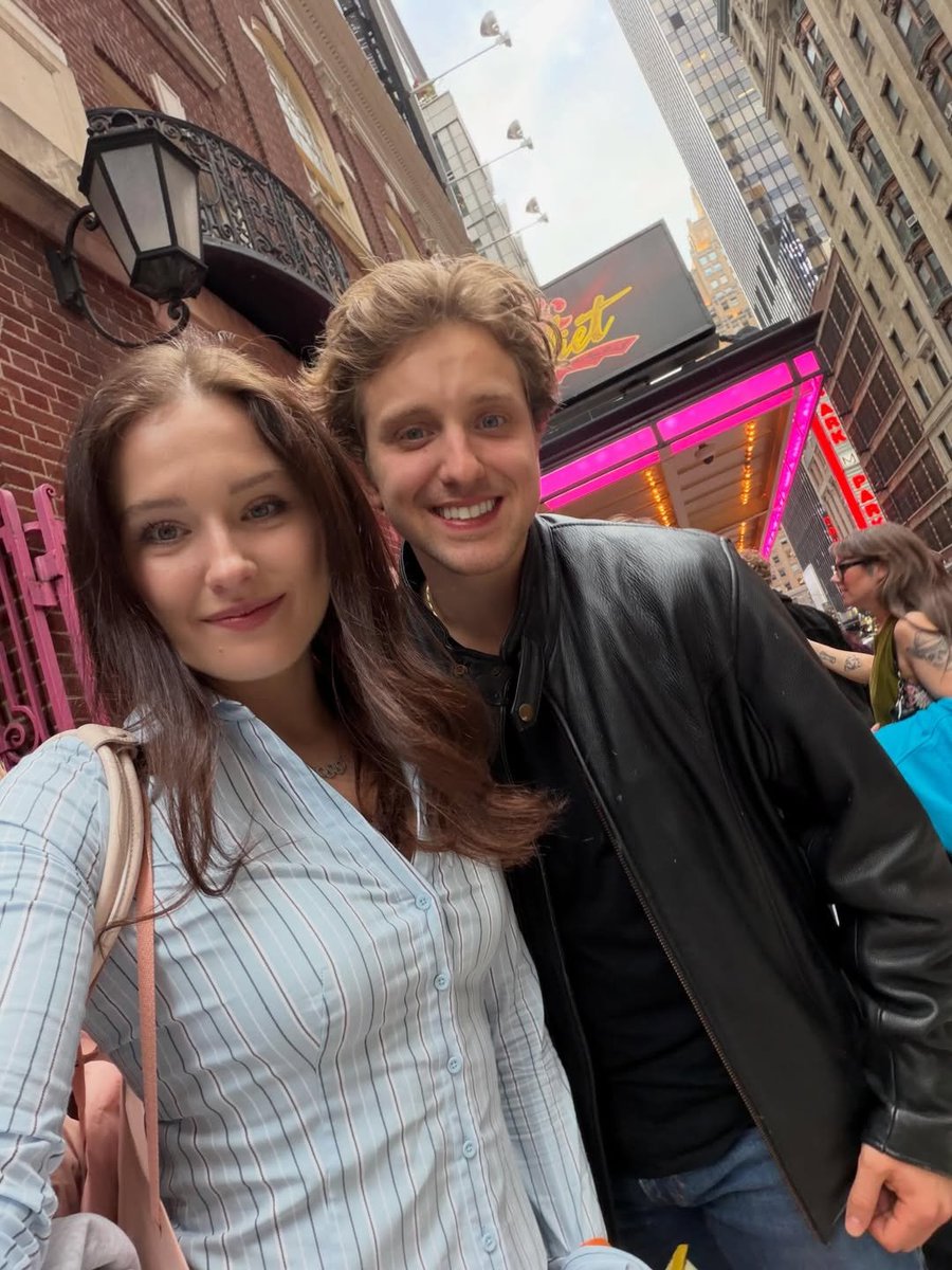 lucy14052's tweet photo. The pressure also strengthened their bond. โRegardless of all the noise and all the things that felt like they were out of control, our relationship became strongerโฆWe never turned on each other last year. We were always there for the other.โ
#CPom #CarreiraPonomarenko https://t.co/SqYFDUhThT