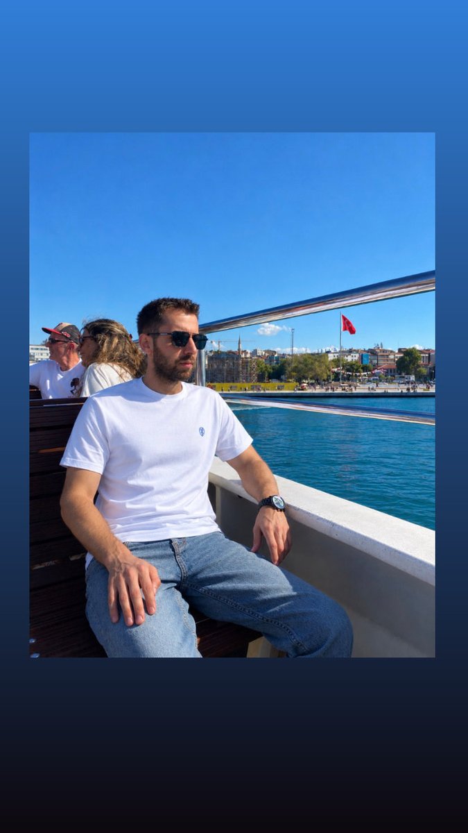 bimavitonu's tweet photo. İçinde yorulmak #iyigeceler https://t.co/yBIAbUuTFM