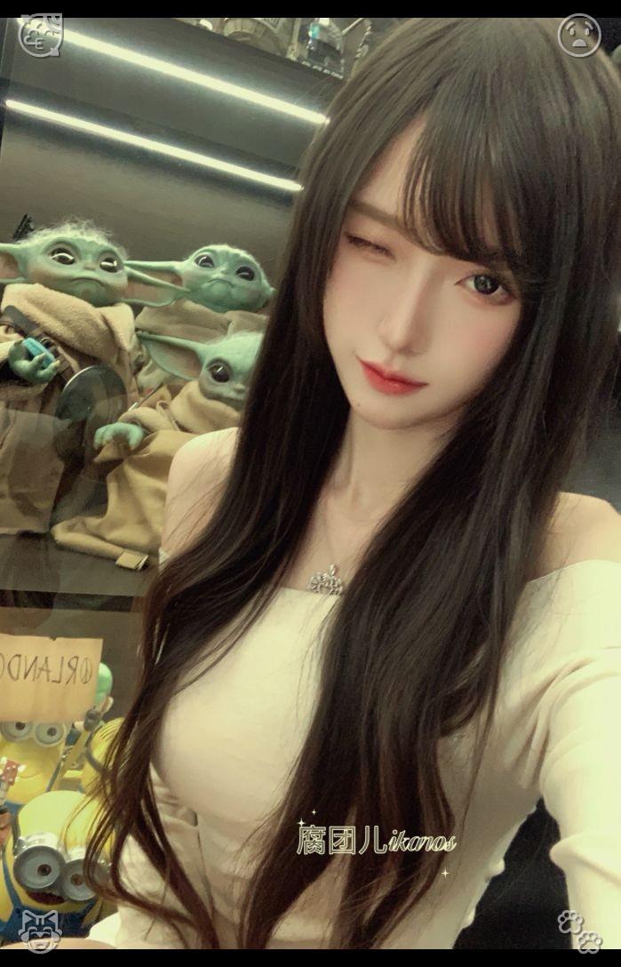 smartkidx14's tweet photo. 🛰 A Day at the Family Park The park is lush with greenery. In the weeks that followed, Elara grew comfortable in her new role, thoroughly enjoying each moment—collaborating with nearby creatives, crafting promotional visuals for showcases, engaging with local residents, and fi https://t.co/BF0FDps0vU