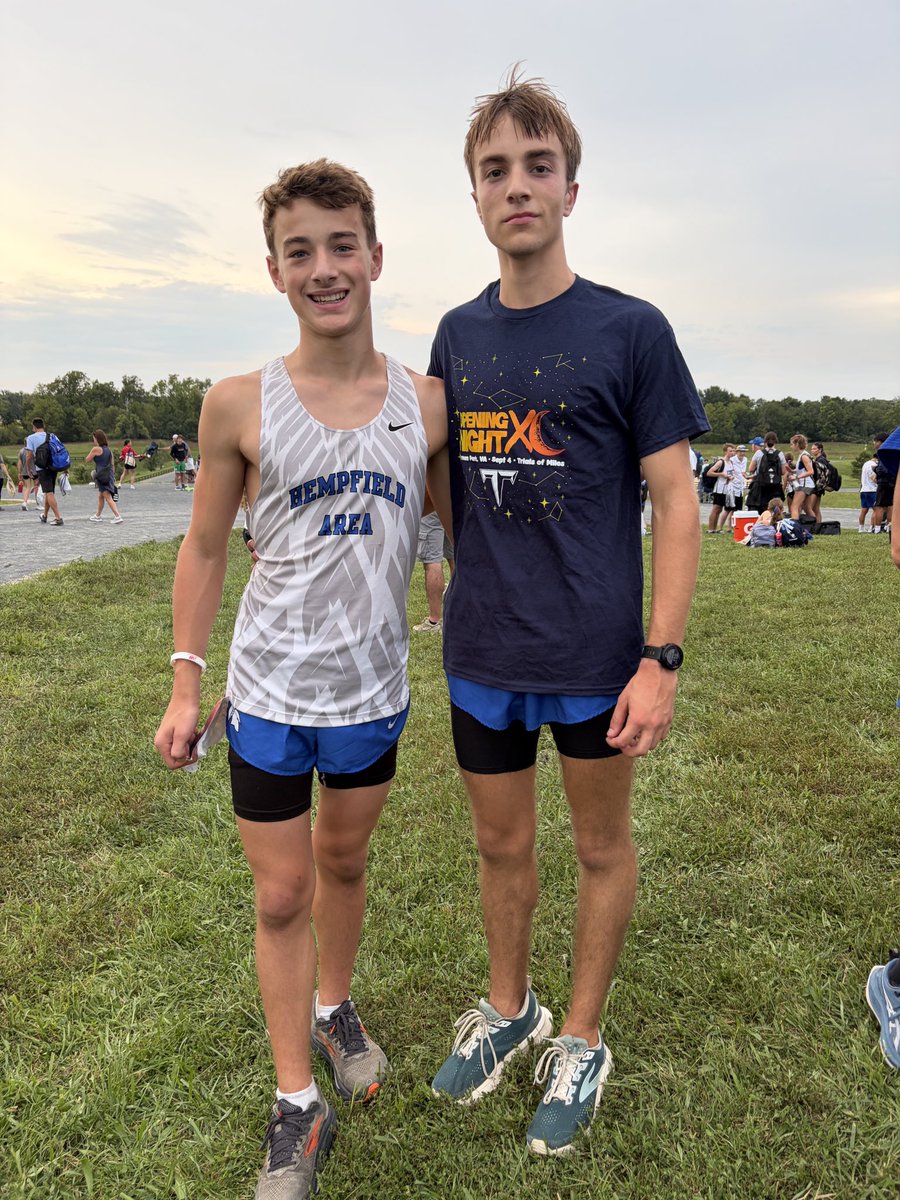 blakerumbaugh12's tweet photo. Opening XC Weekend in Leesburg, VA &amp; Washington, D.C.🏃‍♂️🇺🇸

With my Hempfield Area XC teammates, making some great memories and taking in some incredible sights. 

Grateful for an awesome time with my team and getting to share it with my little brother during his freshman year! https://t.co/gQzmCQ2iK8